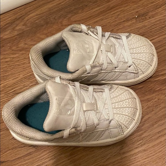 ADIDAS shell toe leather baby/toddler shoes size 5c - Picture 7 of 7